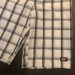 Dickies Plaid Flat front shorts
